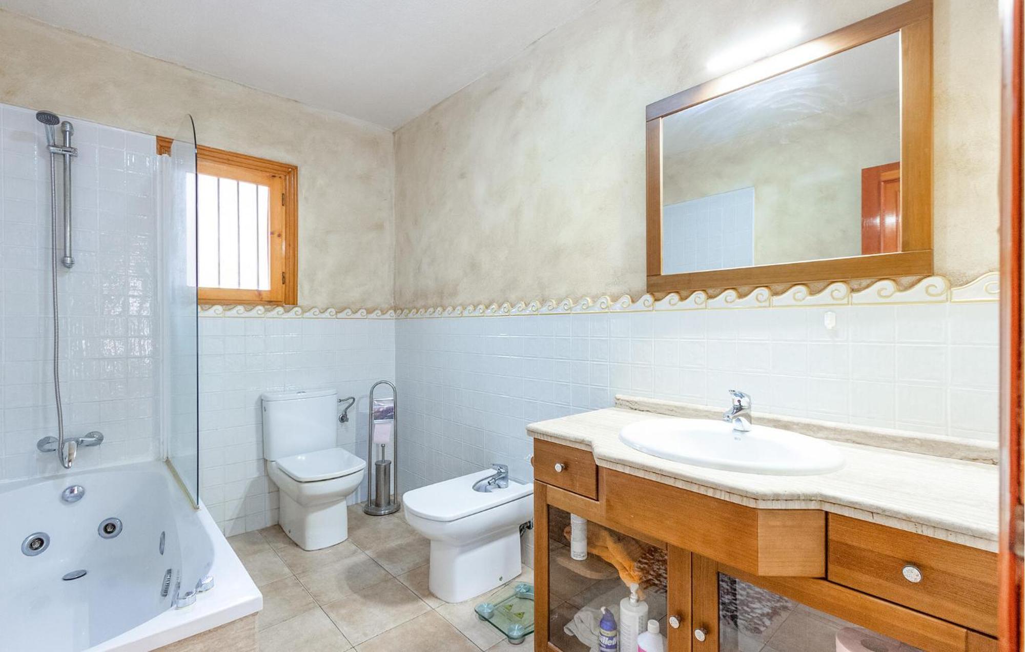 Lovely Apartment In Santa Pola With Kitchenette Exterior foto