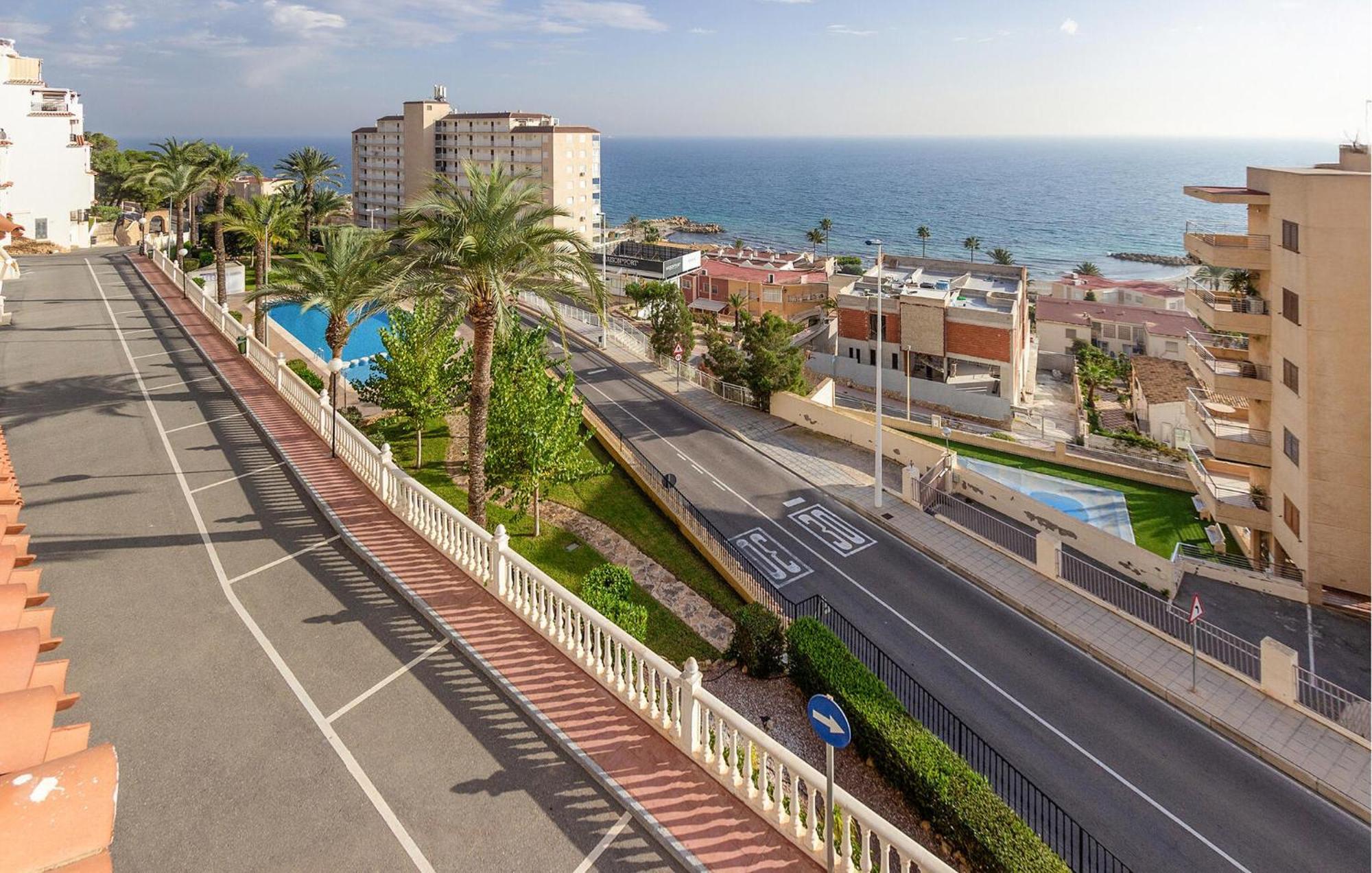 Lovely Apartment In Santa Pola With Kitchenette Exterior foto